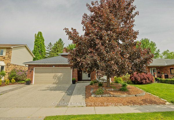 home for lease on 616 Grenfell Drive