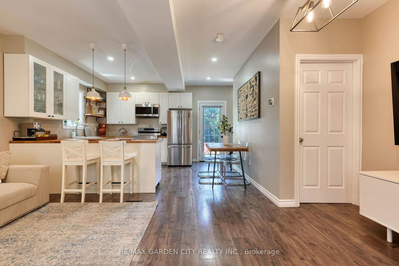 home for lease on 61 Russell Avenue