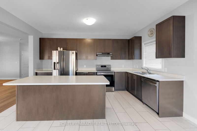 107 Dolomiti Crt  Hamilton, L0R 1P0 | Image 10