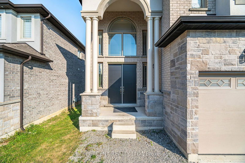 15 Riesling Crt  Hamilton, L8G 0B4 | Image 2