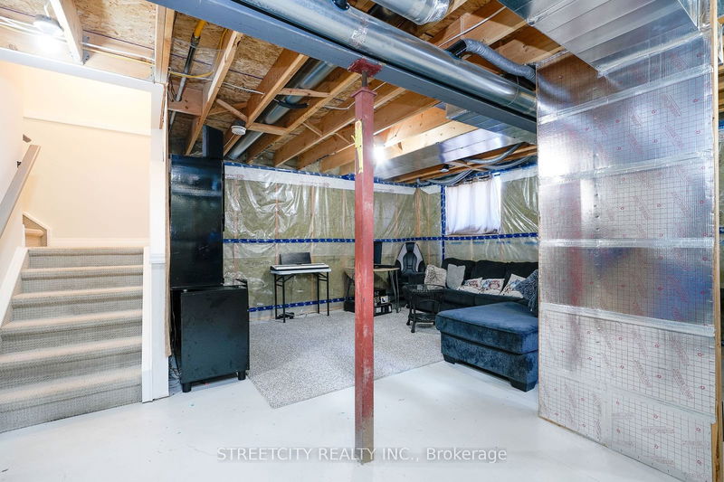 58 Honey Bend St E St. Thomas, N5R 0H6 | Image 21