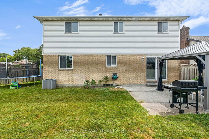 203 Somerville St  Tecumseh, N8N 4E7 | Image 37