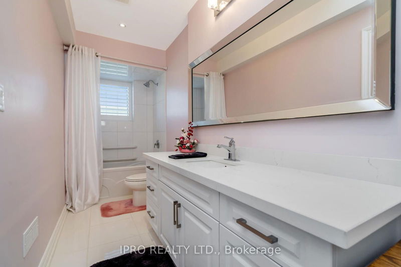 44 Orchard Dr  Mono, L9W 6L6 | Image 32