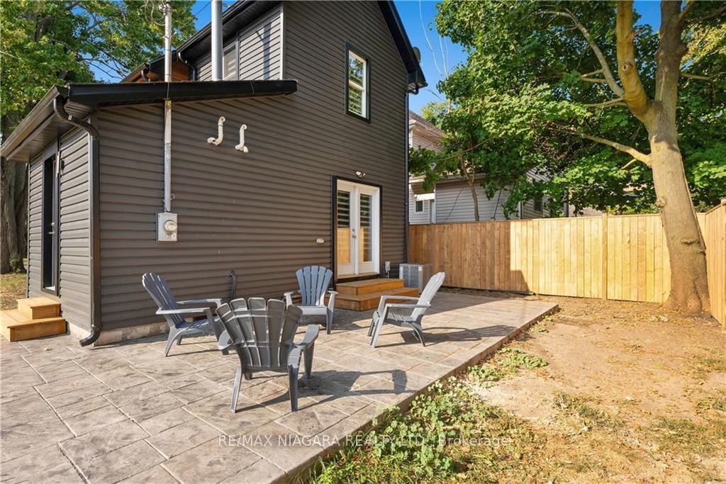 Listing Image 5
