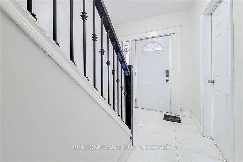 63 Paisley Ave S Hamilton, L8S 1V2 | Image 3