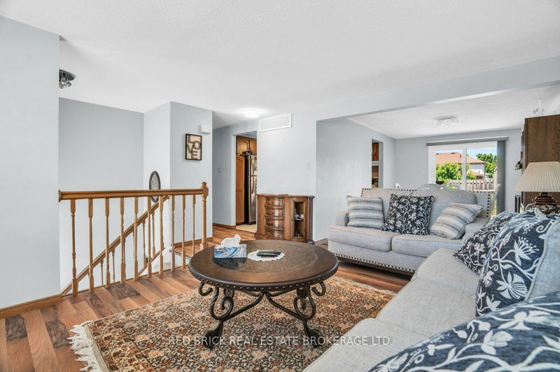 243 Stephanie Dr  Guelph, N1K 1L8 | Image 11