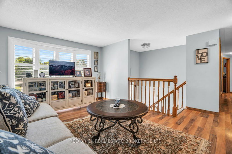 243 Stephanie Dr  Guelph, N1K 1L8 | Image 6