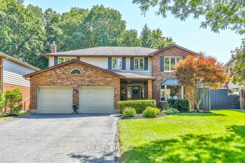 home for sale on 148 Somerset Crescent