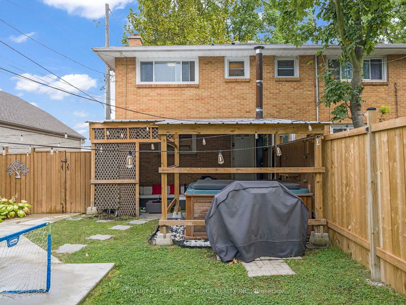 8549 Wyandotte St  Windsor, N8S 1T7 | Image 27