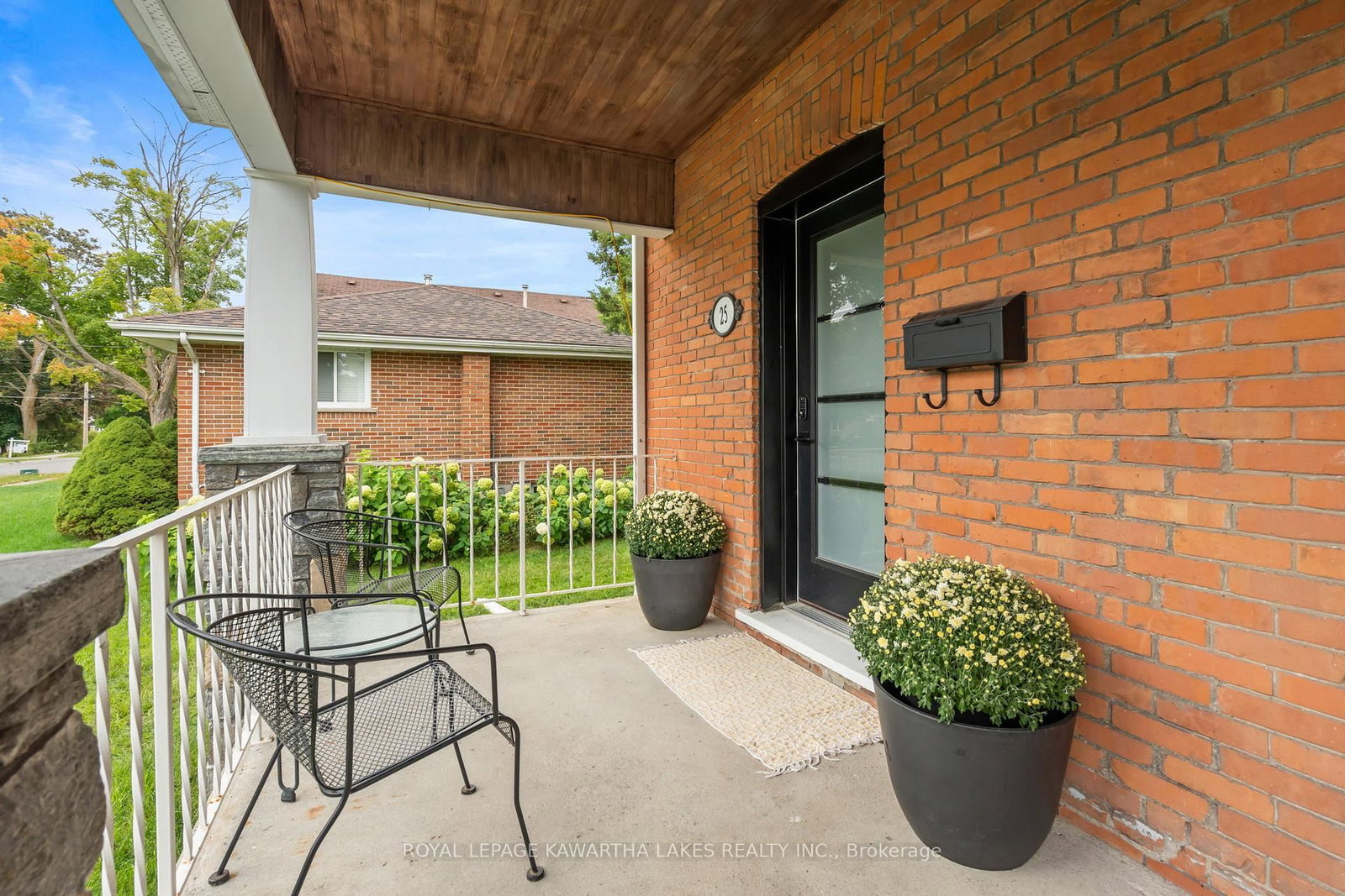 Listing Image 3