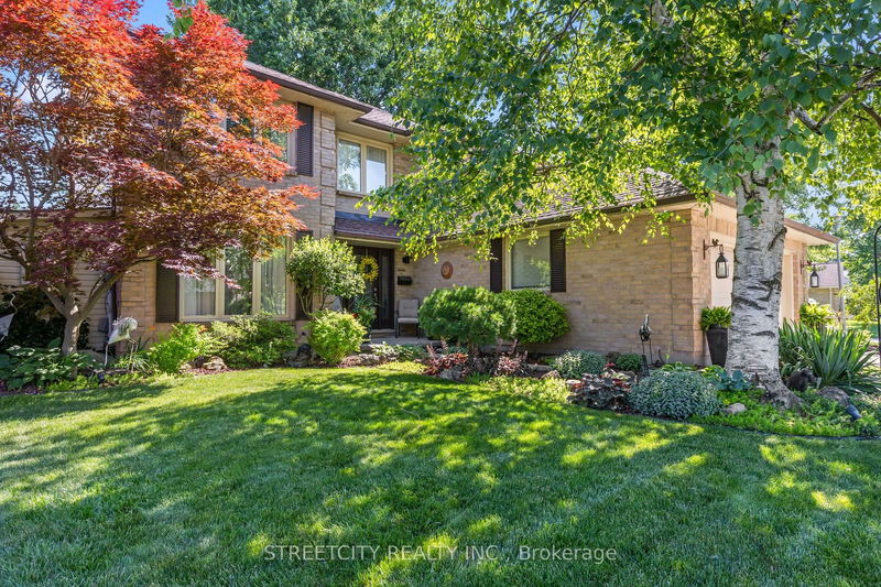 home for sale on 2 Parkside Crescent