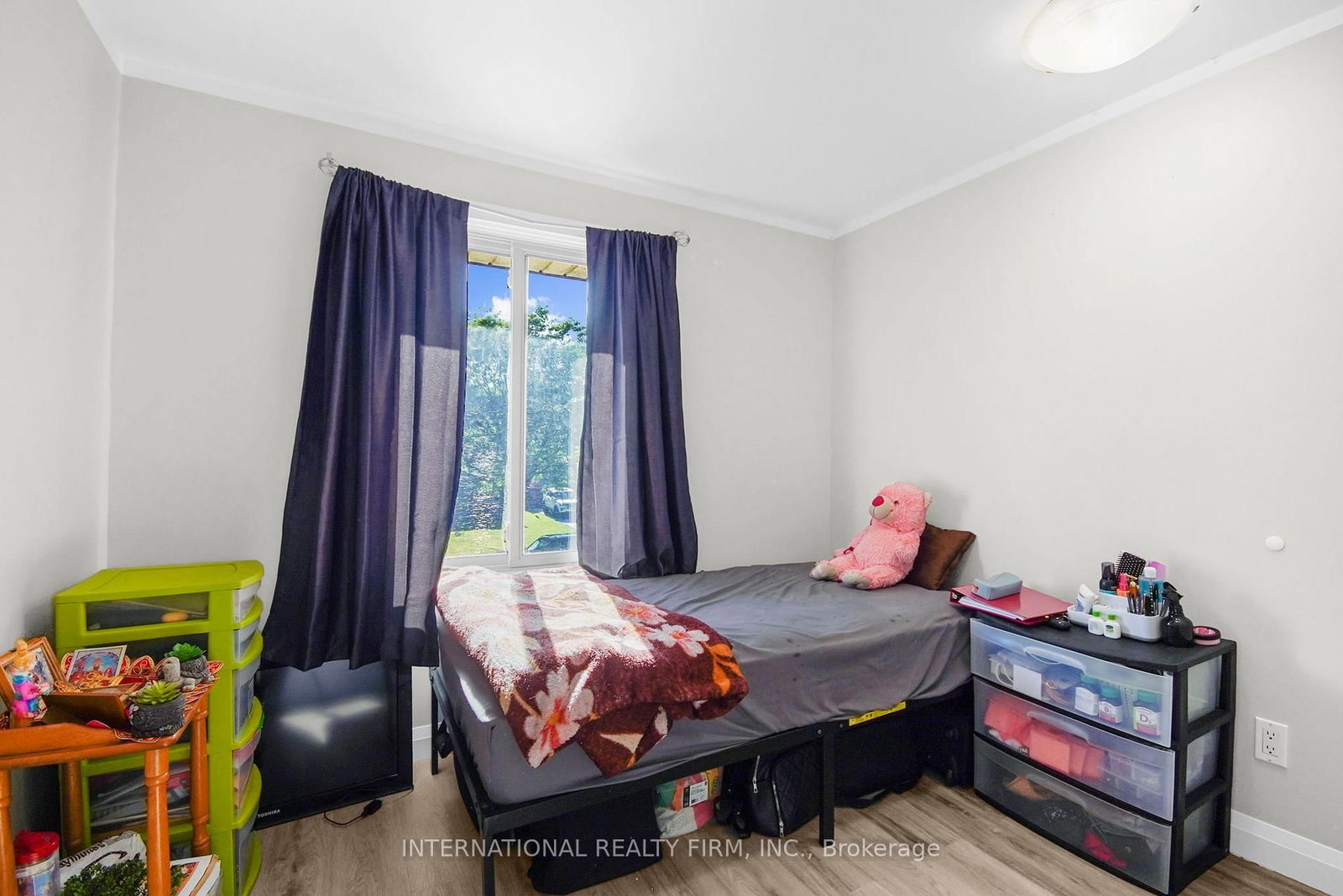 Listing Image 21