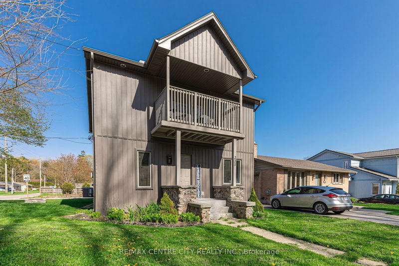 home for sale on 215 Vimy Ridge
