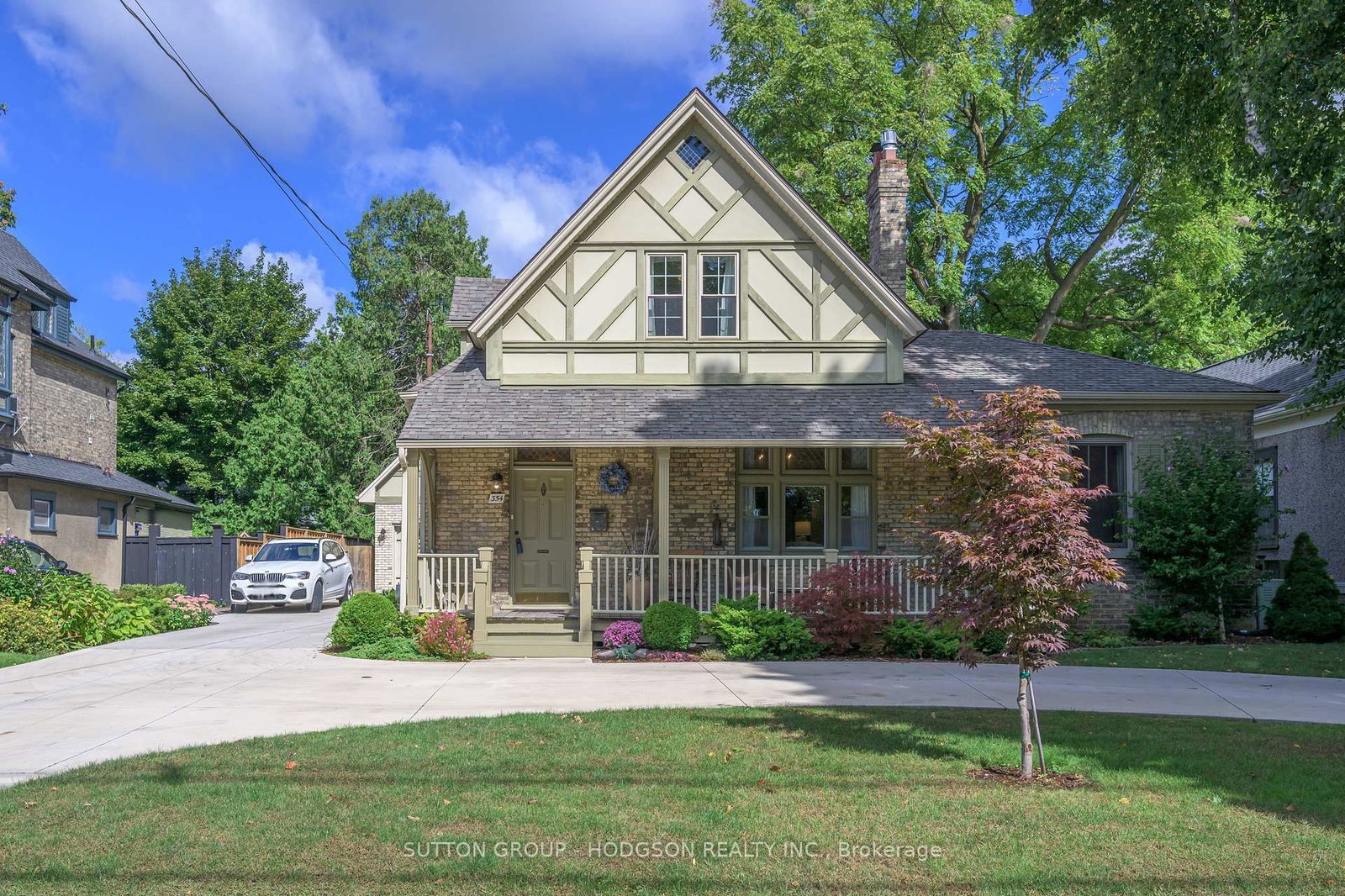 Listing photo 2