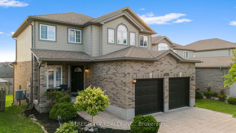 home for sale on 1643 Vandusen Court
