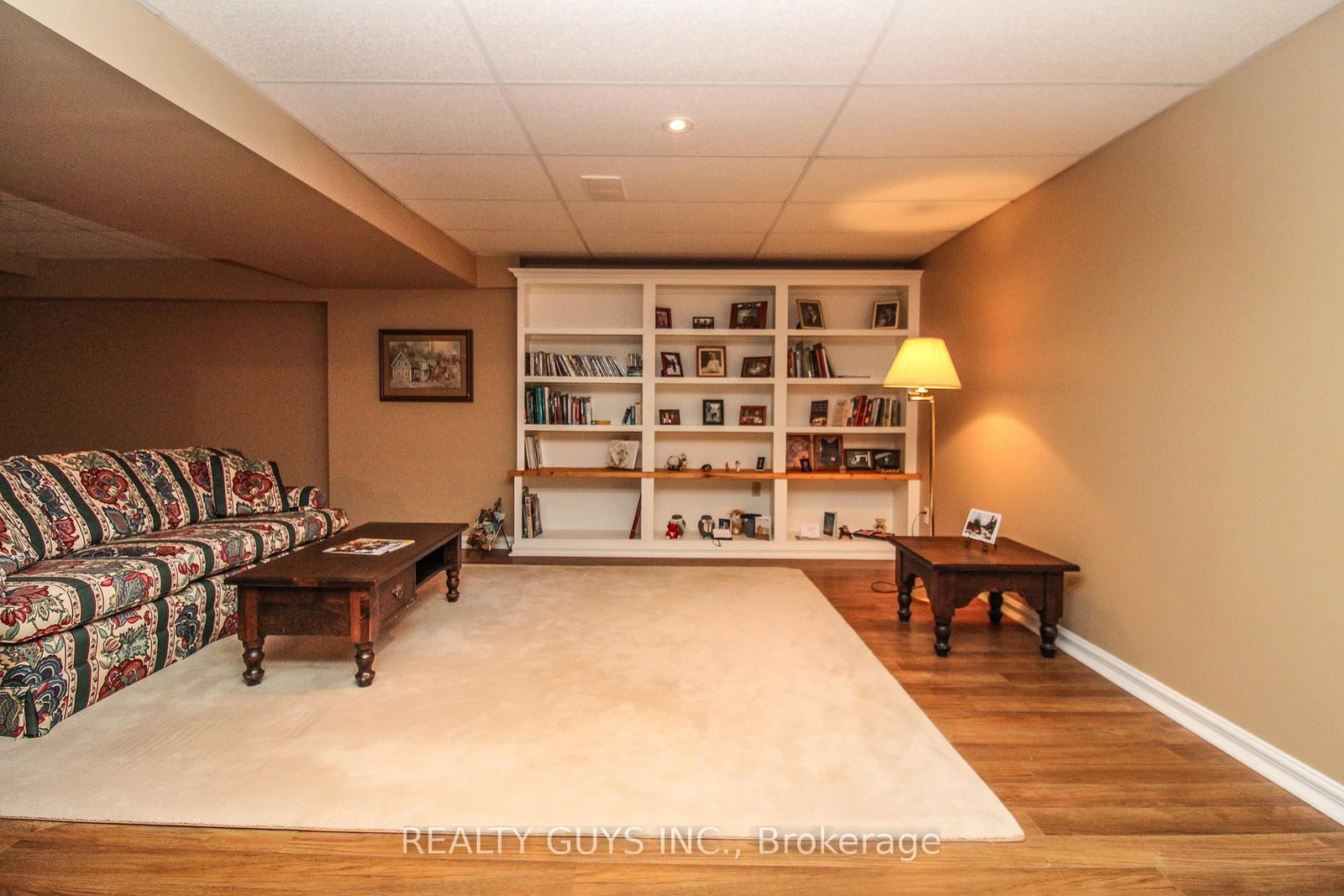 Listing Image 33