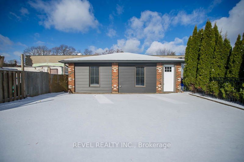 home for lease on 2-44 Grey Street