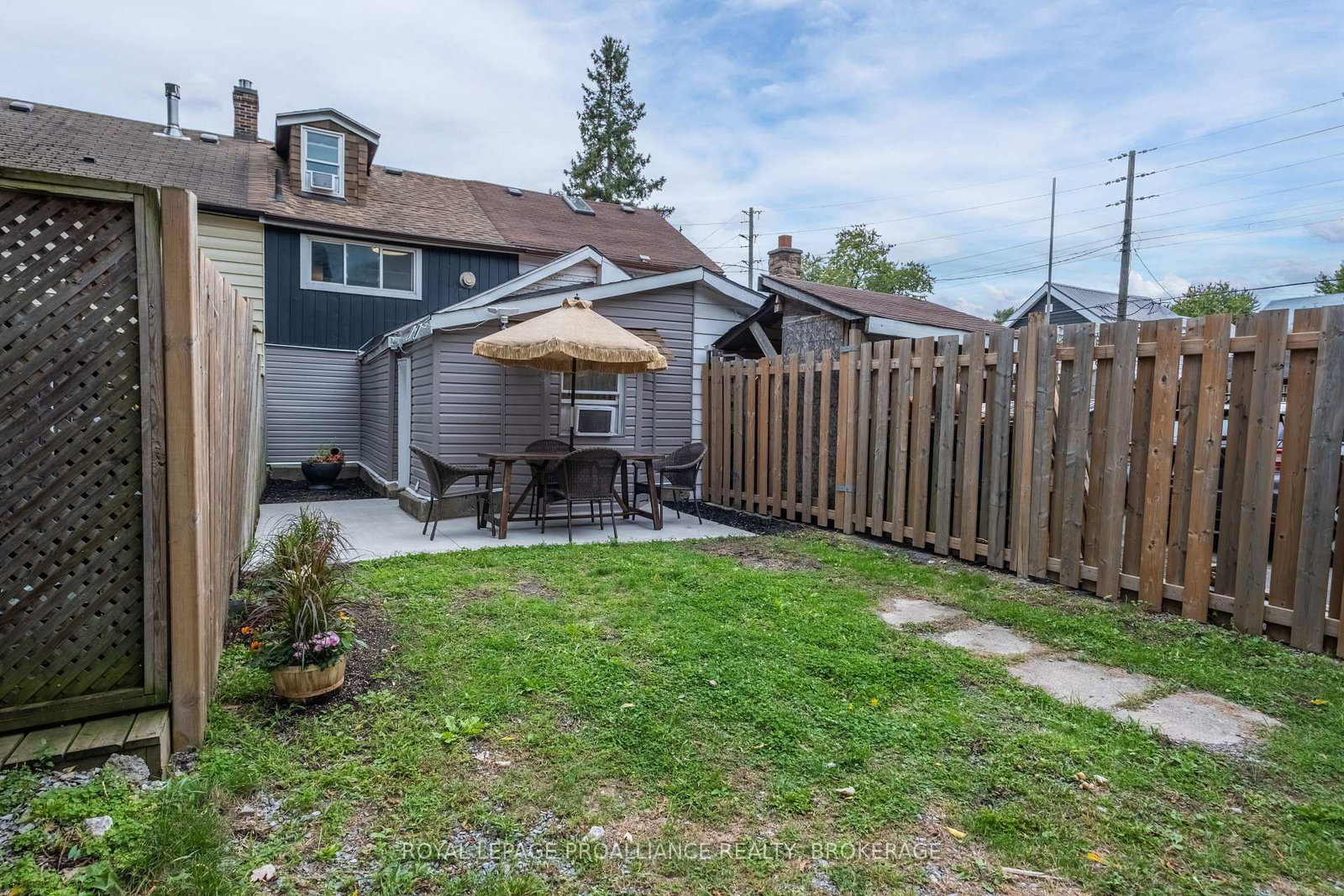 Listing Image 5