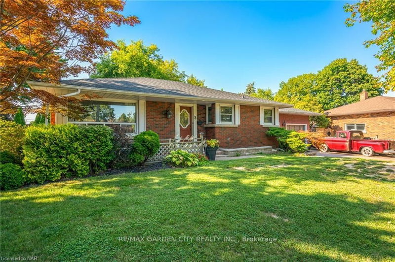 home for sale on 5 Glencairn Drive