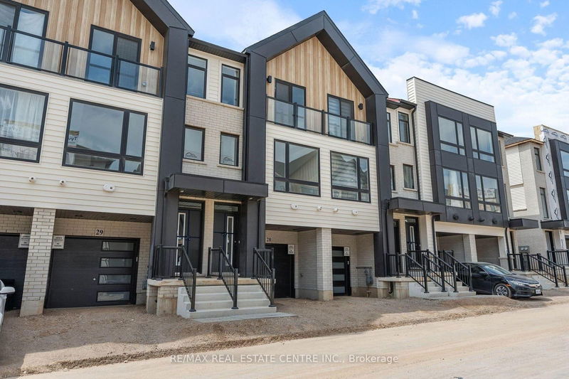 home for lease on 29-55 Tom Brown Drive