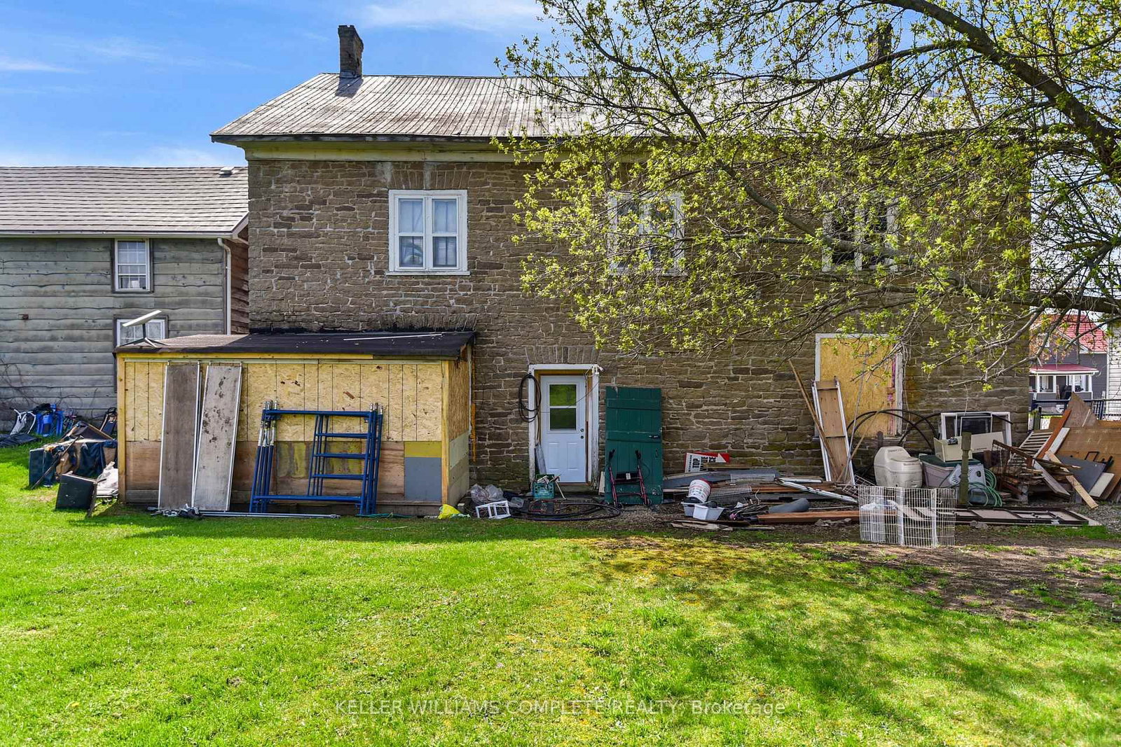 Listing Image 3