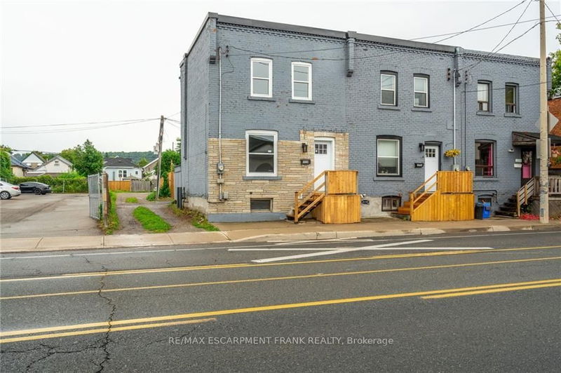 1038 Cannon St E Hamilton, L8L 2H7 | Image 1