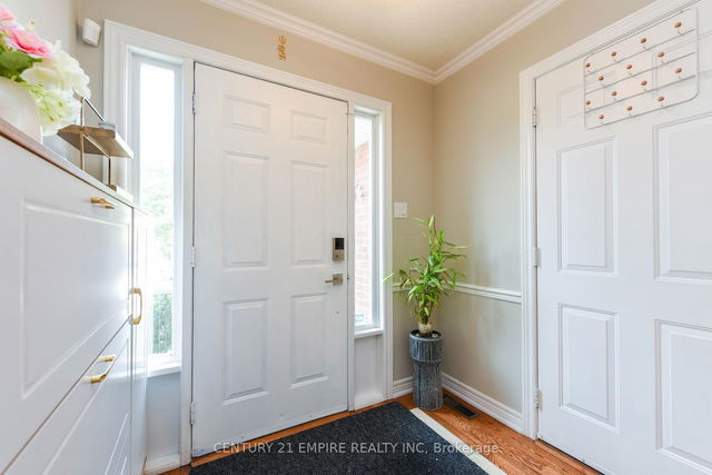 43 Karsh Crescent