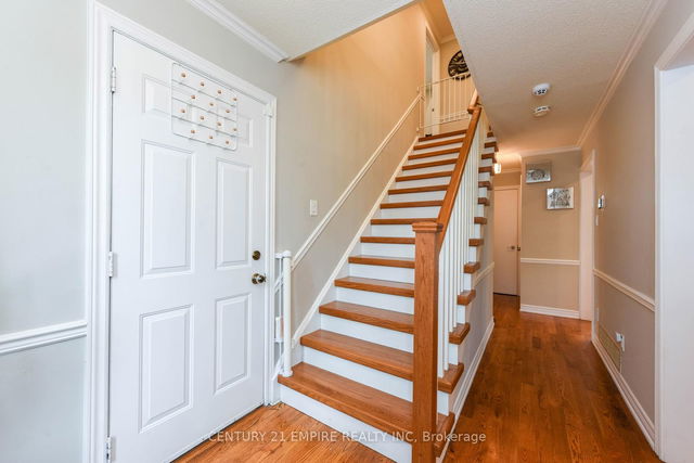 43 Karsh Crescent