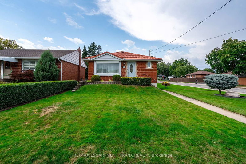 home for sale on 50 Fernwood Crescent