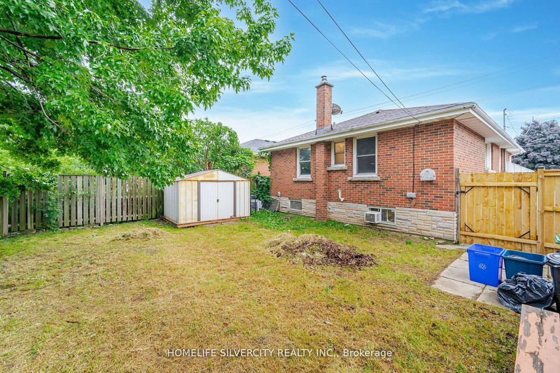 305 Mohawk Rd E Hamilton, L9A 2J5 | Image 37