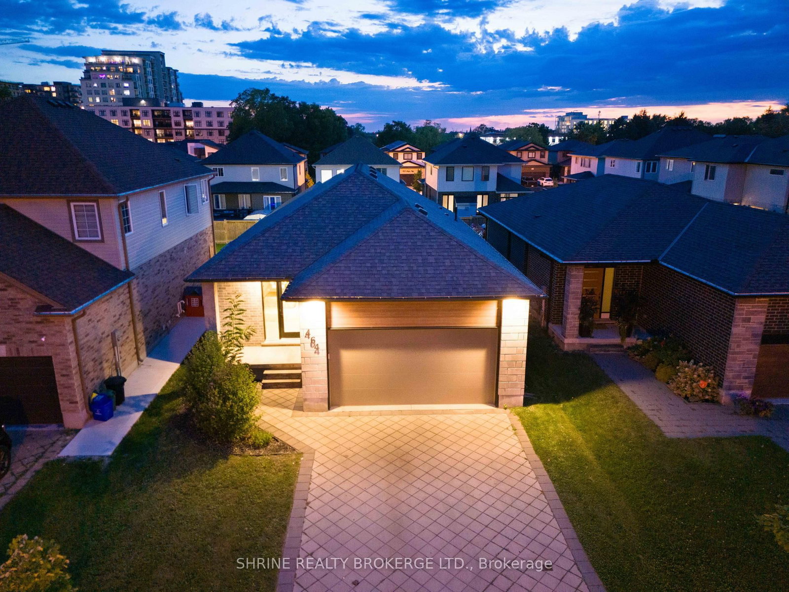 Listing Image 3