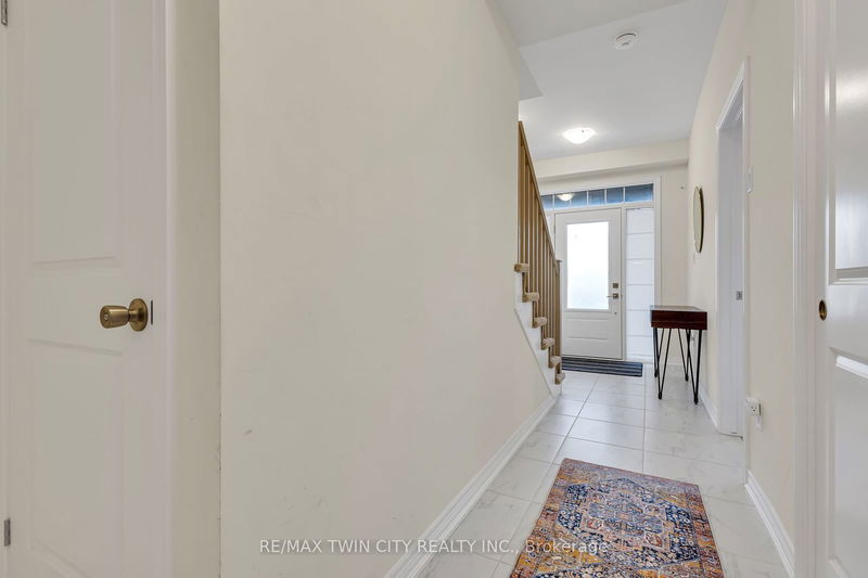  2 - 100 Hollywood Crt  Cambridge, N1T 2H7 | Image 9