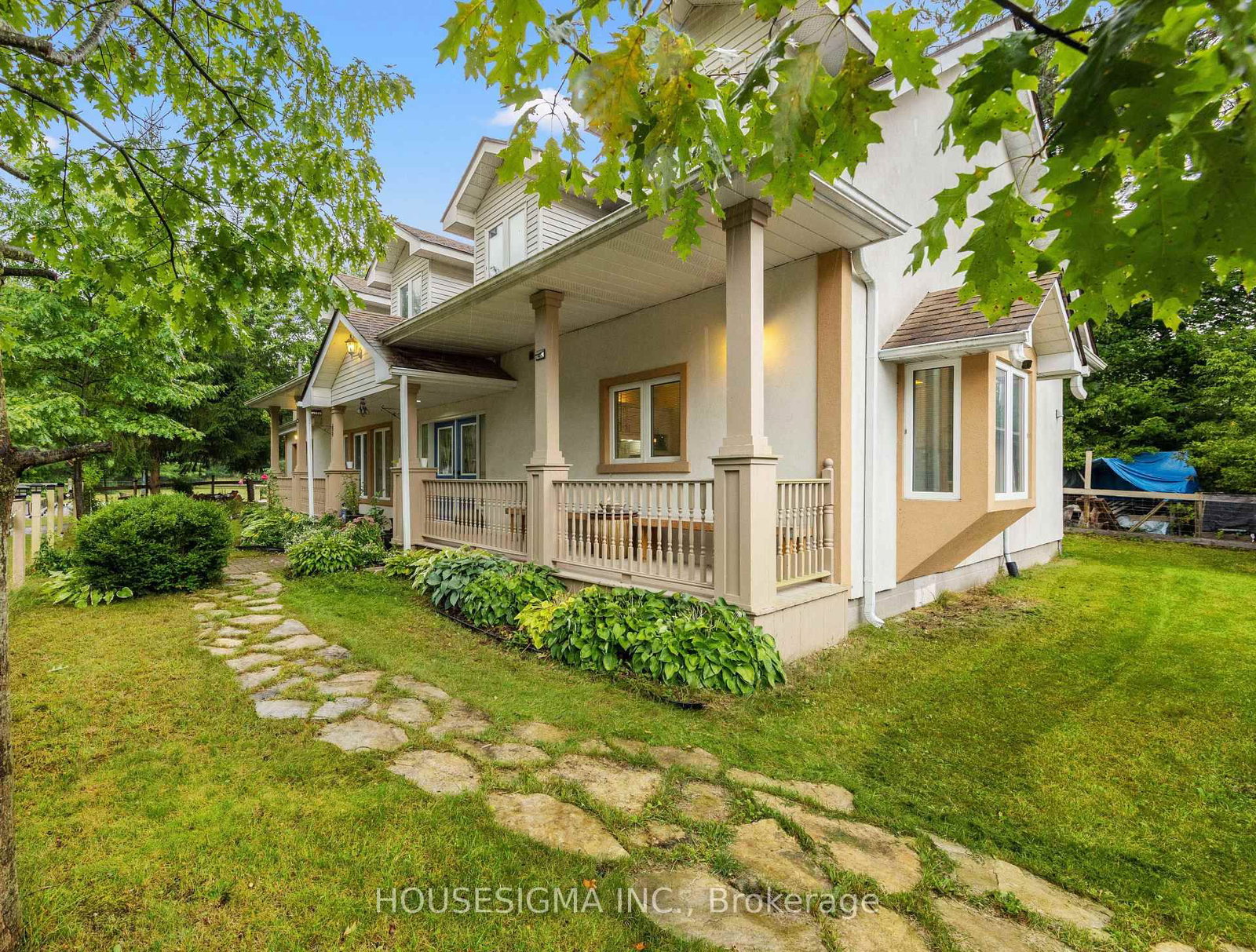 Listing photo 4