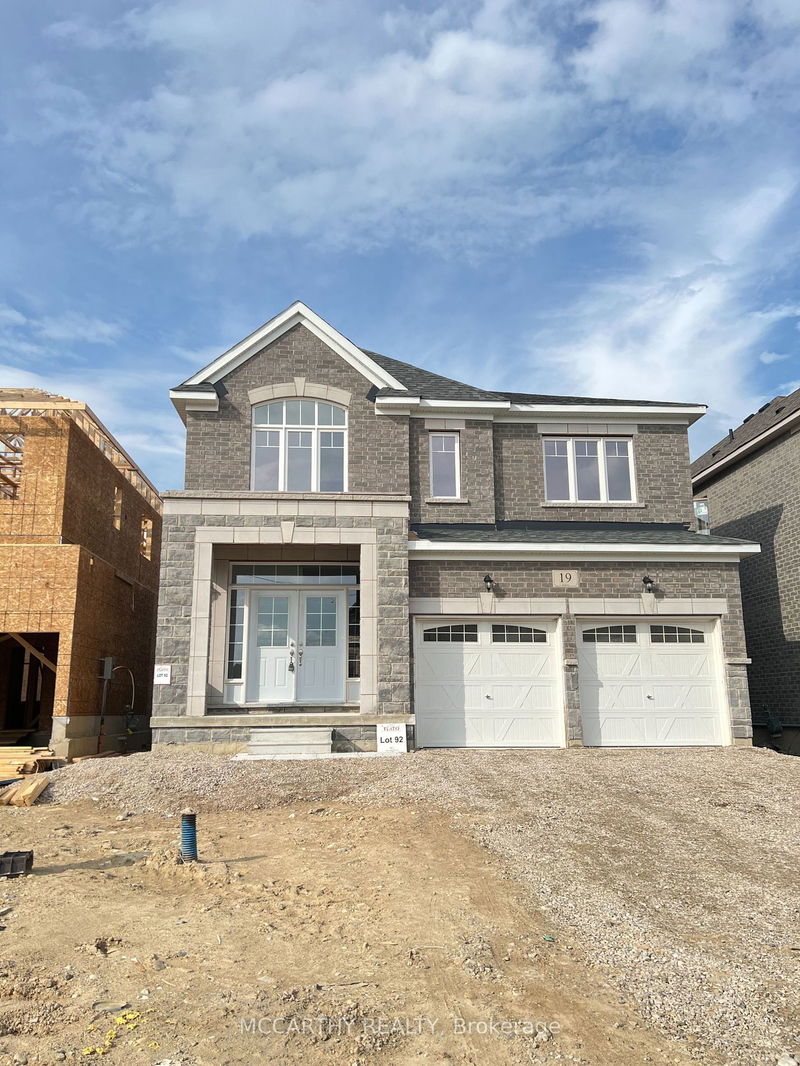 home for lease on 19 Doc Lougheed Avenue