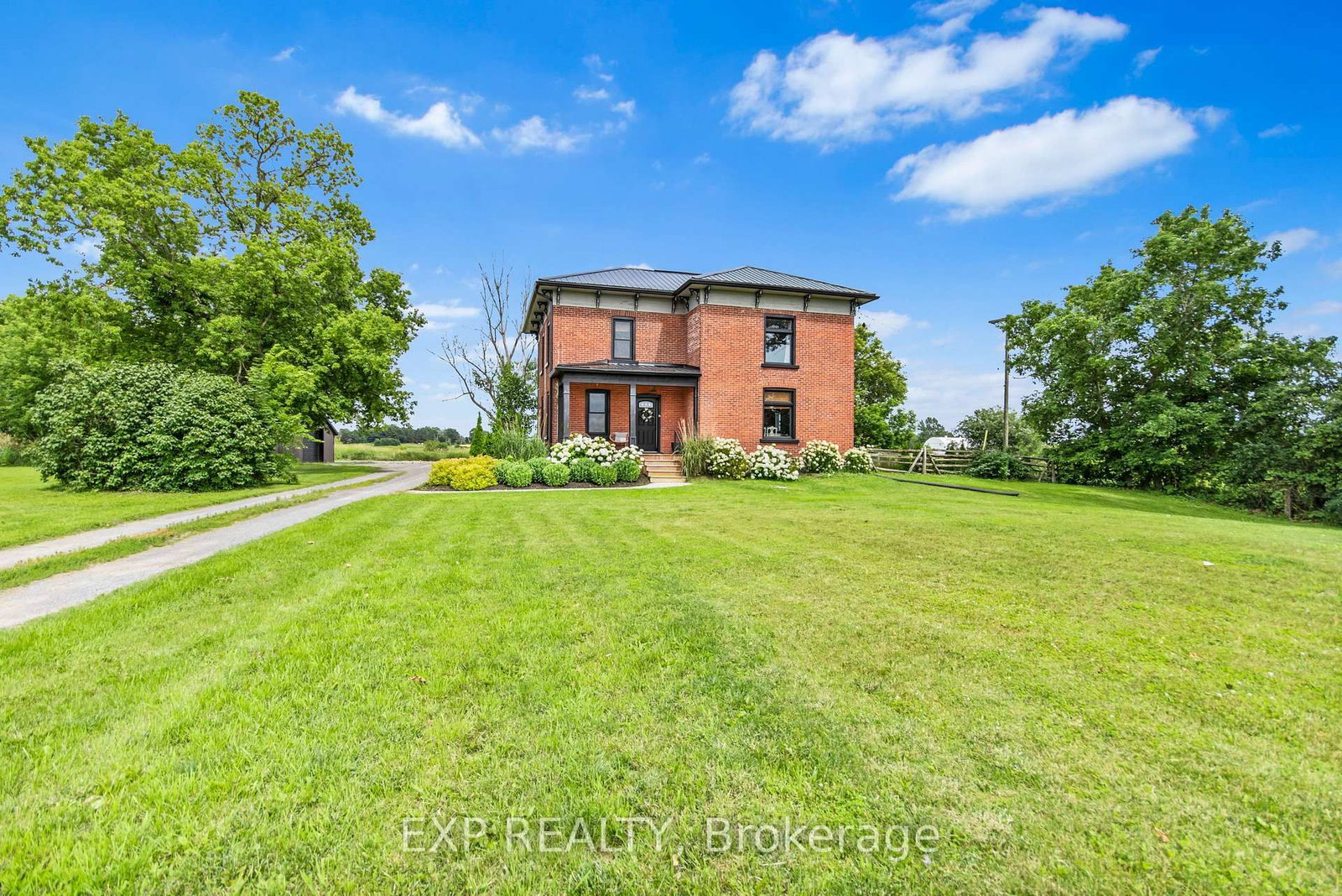 Listing Image 3
