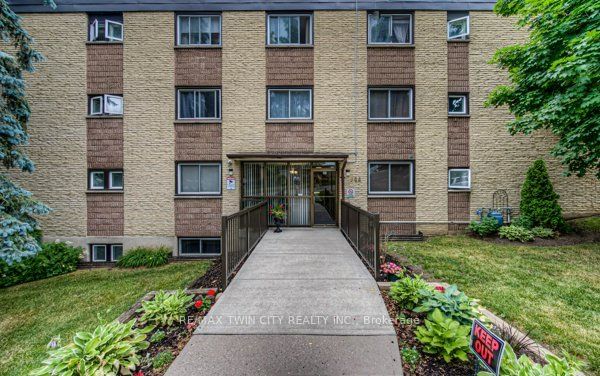  406 - 944 Caledonian View  Cambridge, N3H 1A5 | Image 2