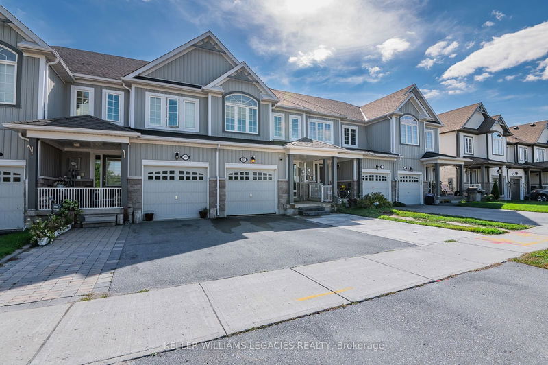 929 Cook Cres  Shelburne, L9V 3V1 | Image 2