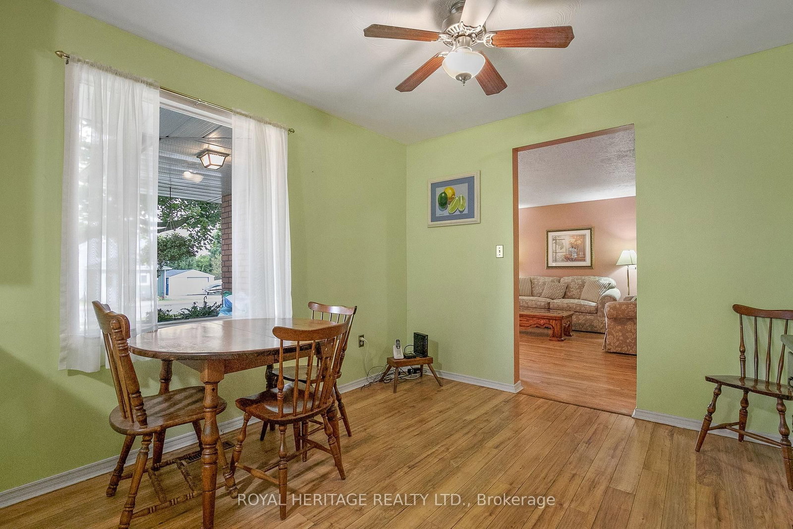 Listing Image 7