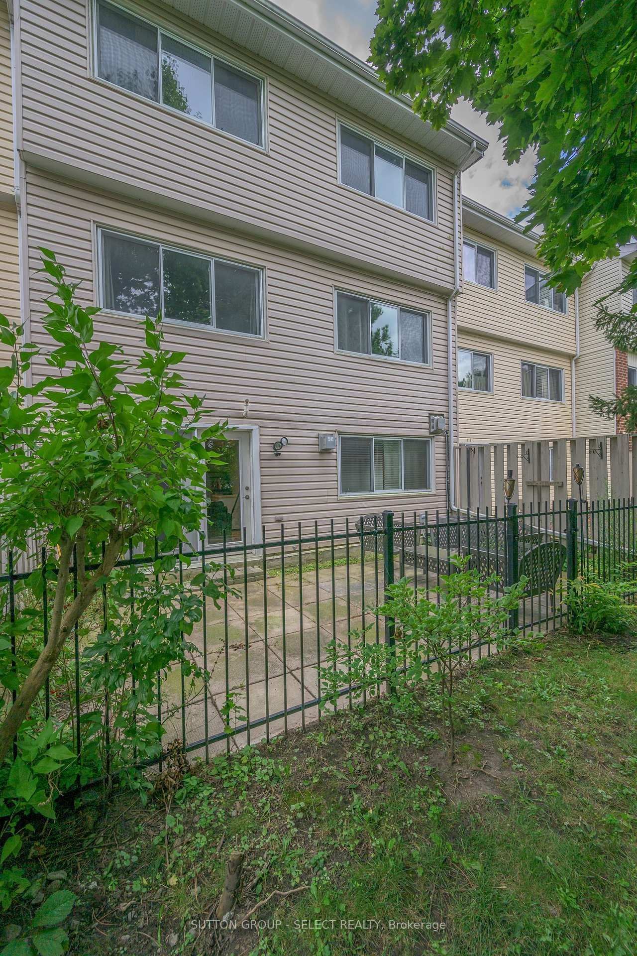 Listing Image 7