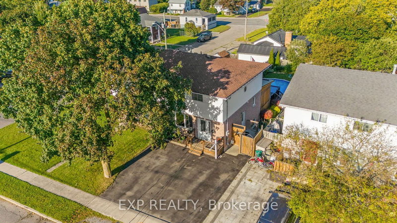 617 Front St  Quinte West, K8V 4R6 | Image 1