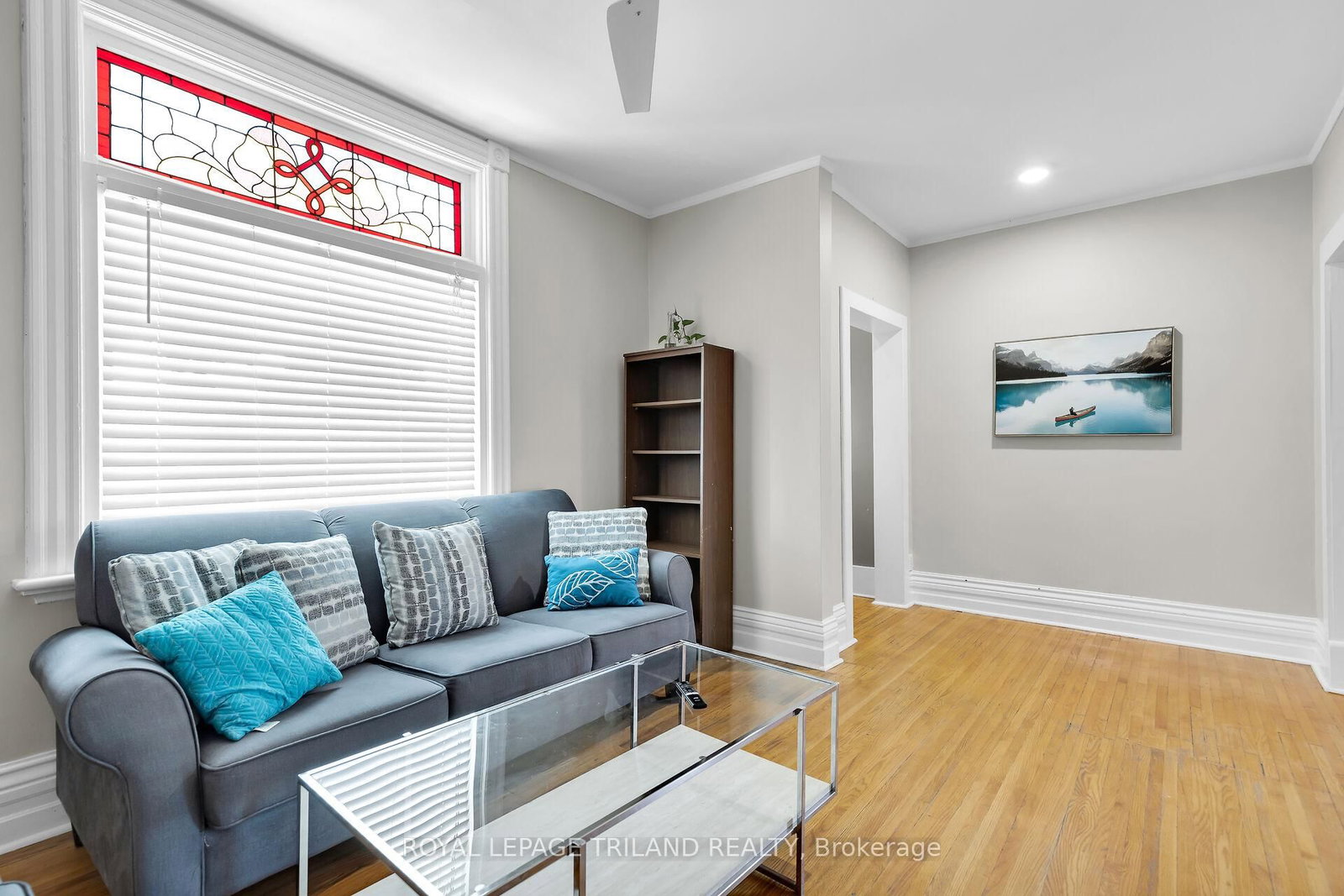 Listing Image 7