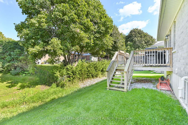 10 Berwick St  Stirling-Rawdon, K0K 3E0 | Image 33