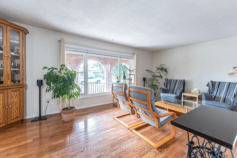 248 Guildwood Dr  Hamilton, L9C 6W8 | Image 10