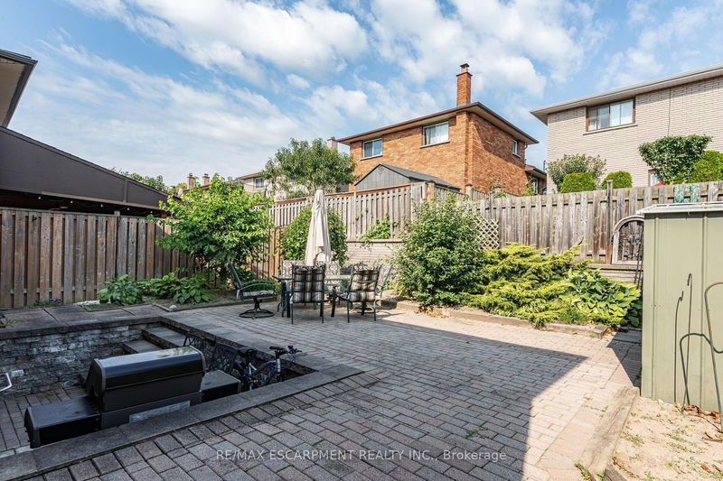 248 Guildwood Dr  Hamilton, L9C 6W8 | Image 36