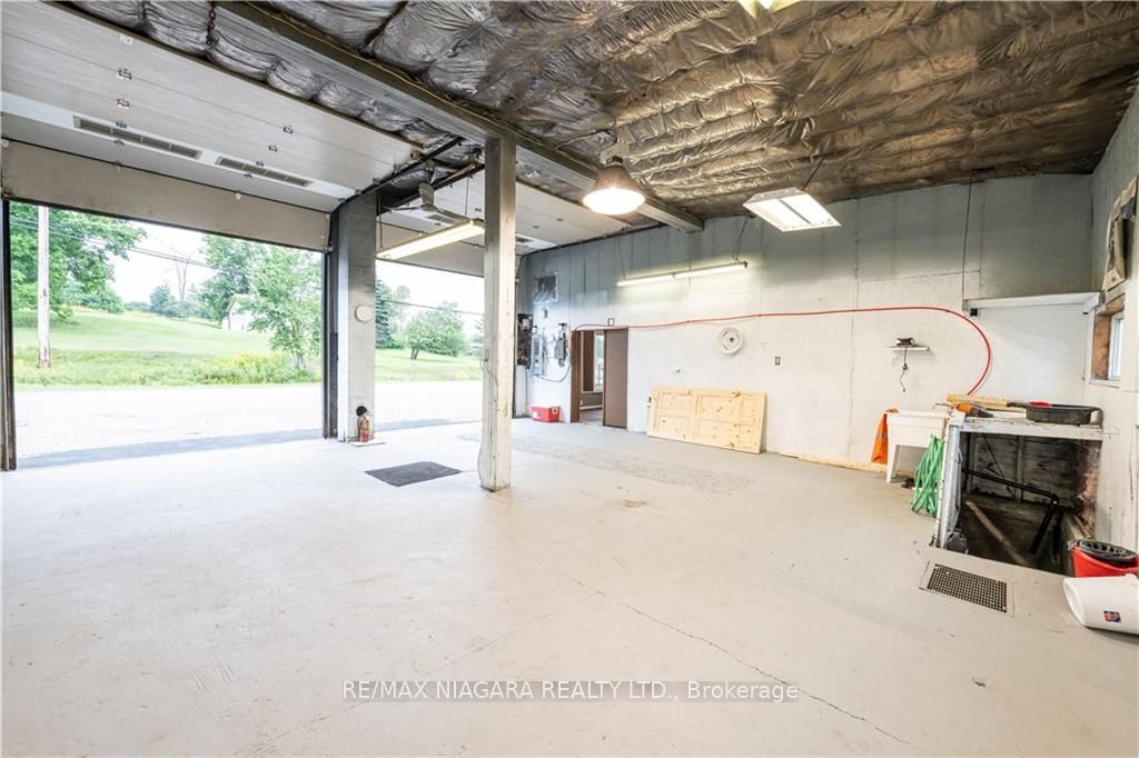 Listing Image 27