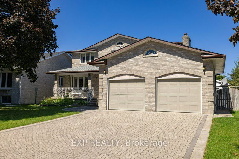 617 Rivermeade Ave  Kingston, K7M 7Z5 | Image 1