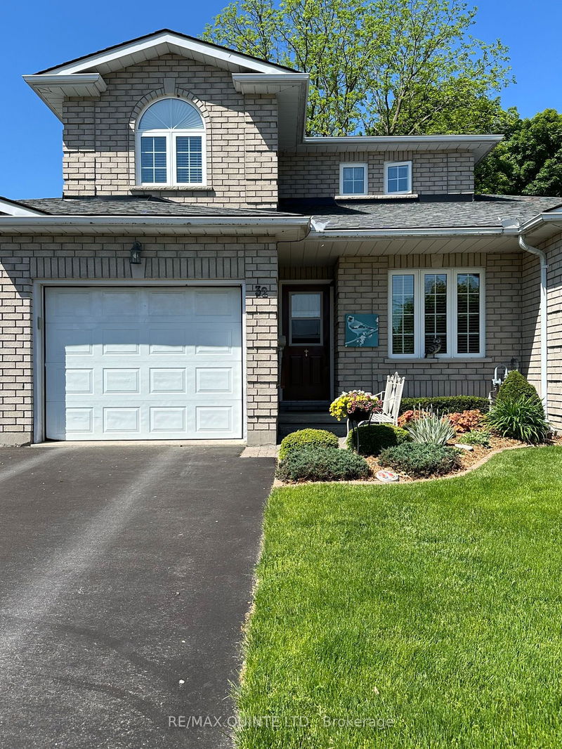 32 PINEGROVE Crt  Belleville, K8N 5X9 | Image 1