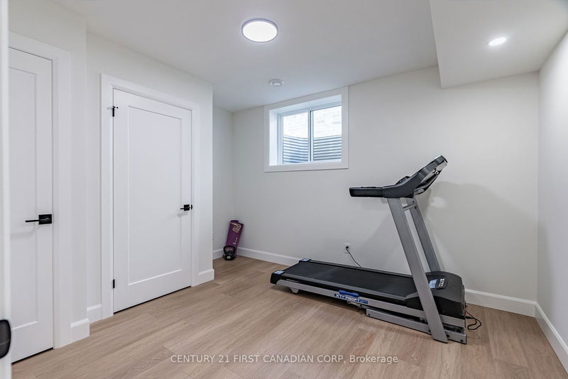 90 Queen St  North Middlesex, N0M 1A0 | Image 35