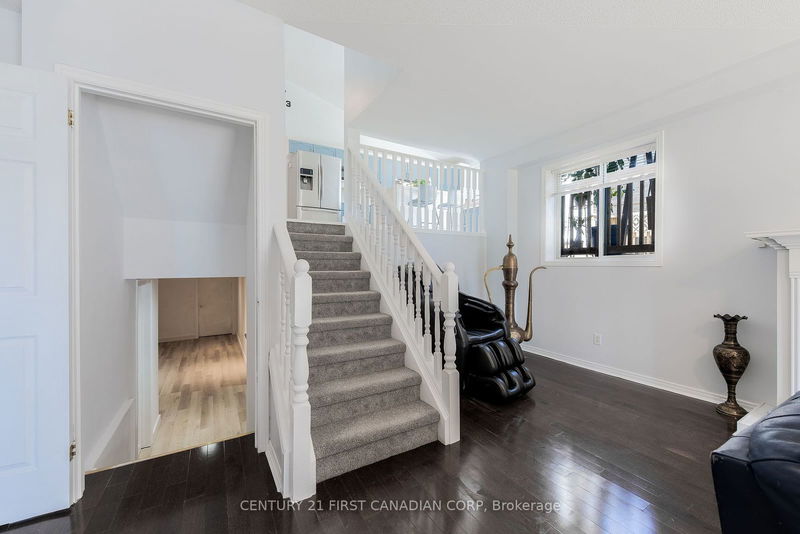 1385 BRAMBLEWOOD St  London, N6K 4X2 | Image 24