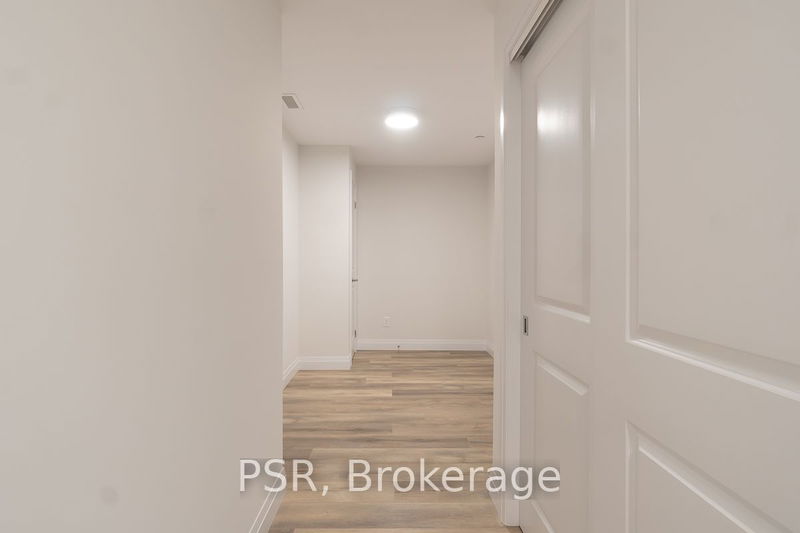 home for lease on 104-153 Wilson Street W